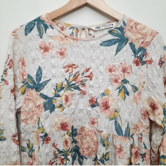 ZARA Cream Apricot Floral Seersucker Tiered Mini Dress - Picture 4 of 5